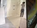 室内装修，专业贴瓷砖，卫生间翻新，水电安装，提供3 D效果图，店铺翻新。塑胶地板，家具