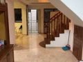湖畔地铁站附近有单间出租