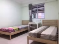 勿洛 - 新樟宜路上端大牌57，两人一房普通房，只限马来西亚女性。Bedok -