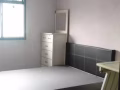 双人床