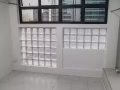 近大巴窑，诺维娜MRT公寓普通房招租，不可报地址，包水电网，预约WhatsApp :91210613 微信:xc2876