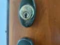 职业锁匠-开锁换锁-信箱-保险箱-车门-开电子锁-85805598