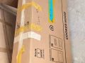 全新自动升降岩板电脑桌。免费安装。