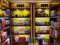 展示柜可放各类物品，高柜矮柜 看图 五斗柜，实木桌，需要的WhatsApp:87777009