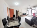 Choa Chu kang ave 1 blk 818A. 3房1厅. 新装修 。3空调和家具。有很多商店，还有麦当劳